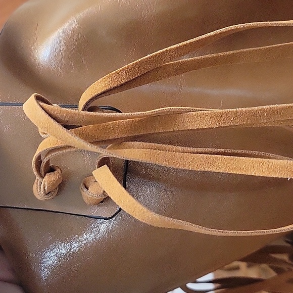 Large vegan leather tote - Picture 3 of 7